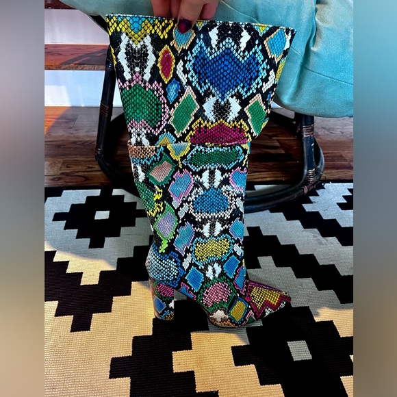 Size 39 multi-colored faux snake skin knee high boots - Picture 3 of 11
